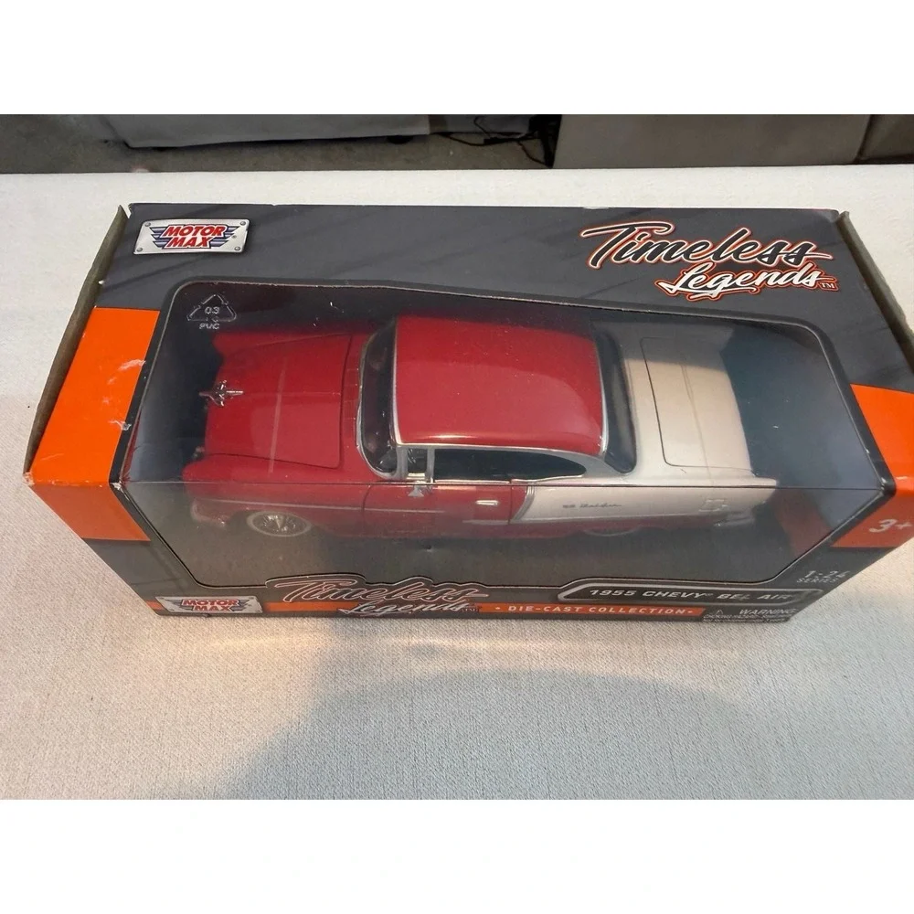 Motor Max 1955 Chevy Bel Air Timeless Legends 1:24 Scale Die-Cast Model